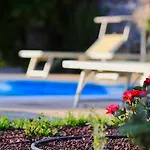 فندق مبيت وإفطار Masseria Trullo Sovrano Exclusive تْشيستيرنِنو