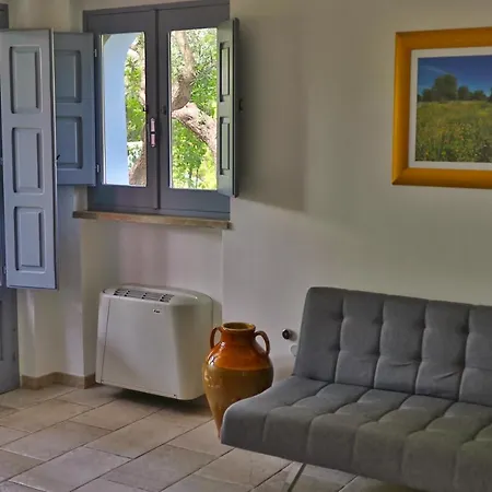 Masseria Trullo Sovrano Exclusive Bed & Breakfast *