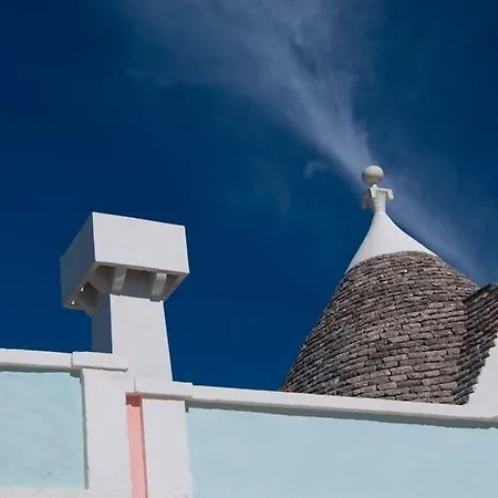 Masseria Trullo Sovrano Exclusive Bed and breakfast Cisternino